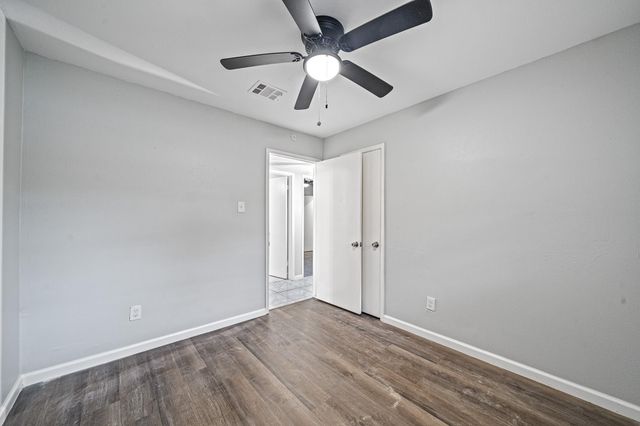 8834 Brackley Lane, Houston, TX 77088