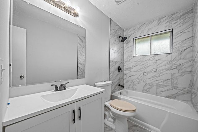 8834 Brackley Lane, Houston, TX 77088