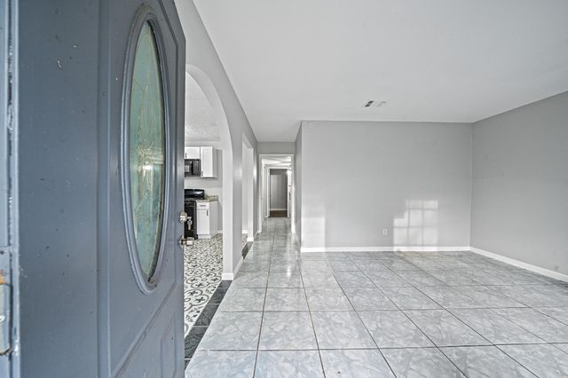 8834 Brackley Lane, Houston, TX 77088