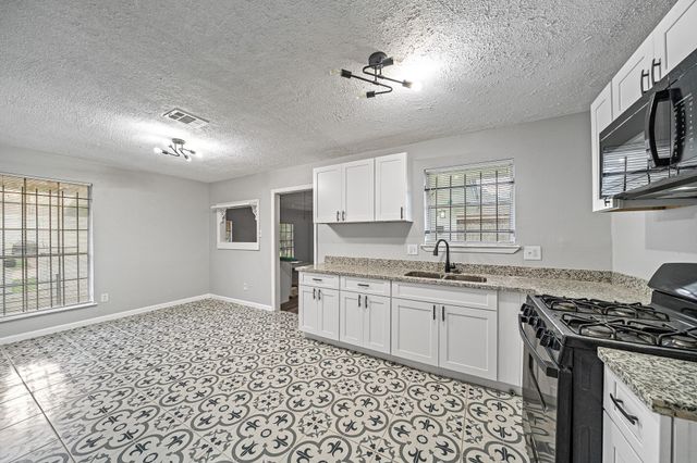 8834 Brackley Lane, Houston, TX 77088