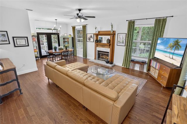 207 N LEVIS AVENUE, Tarpon Springs, FL 34689