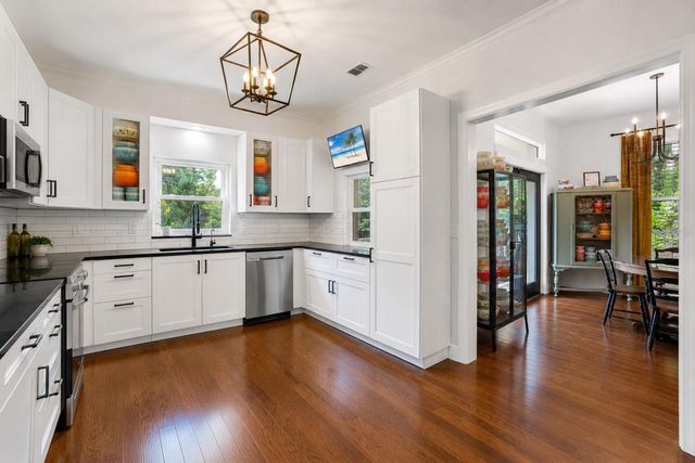 207 N LEVIS AVENUE, Tarpon Springs, FL 34689
