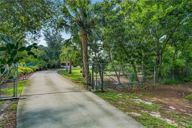 207 N LEVIS AVENUE, Tarpon Springs, FL 34689