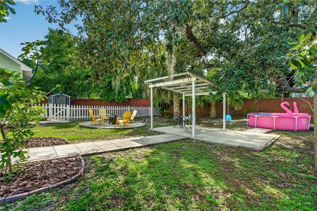 207 N LEVIS AVENUE, Tarpon Springs, FL 34689