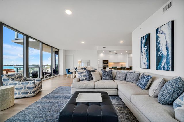 220 Lake Shore Drive 502, Lake Park, FL 33403