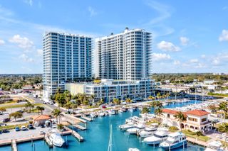 220 Lake Shore Drive 502, Lake Park, FL 33403