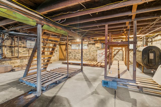 41 Beaver Meadow Road, Haddam, CT 06438