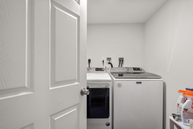 564 E 5th St, Boston, MA 02127