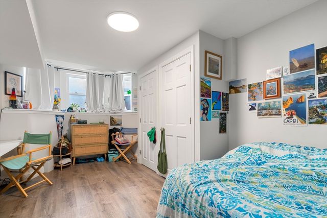 564 E 5th St, Boston, MA 02127