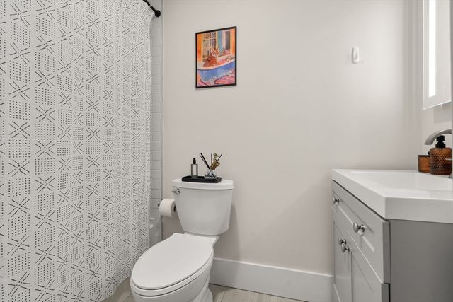 564 E 5th St, Boston, MA 02127