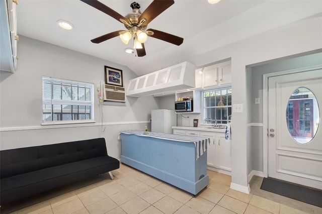 7404 Erath Street, Houston, TX 77023