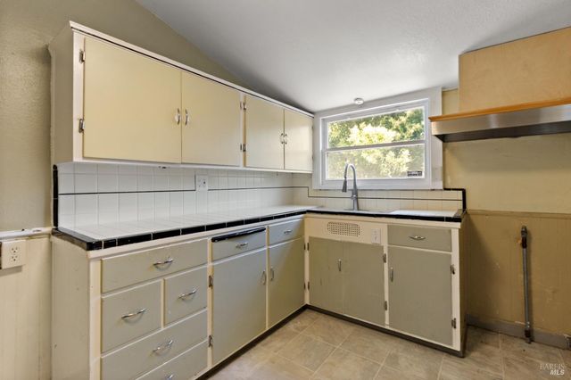 1322 Sutter St, Vallejo, CA 94590