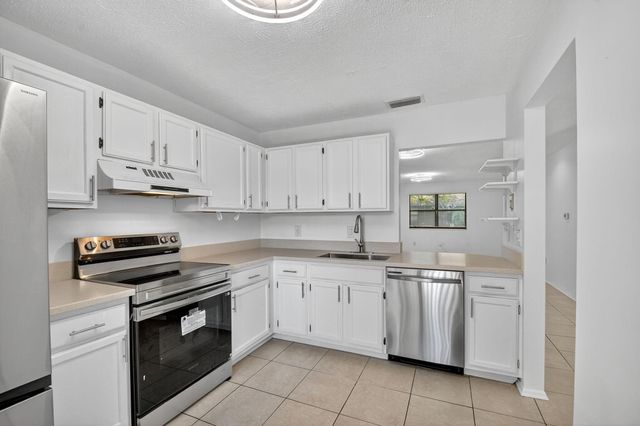 270 Beaver Dam Court, Royal Palm Beach, FL 33411