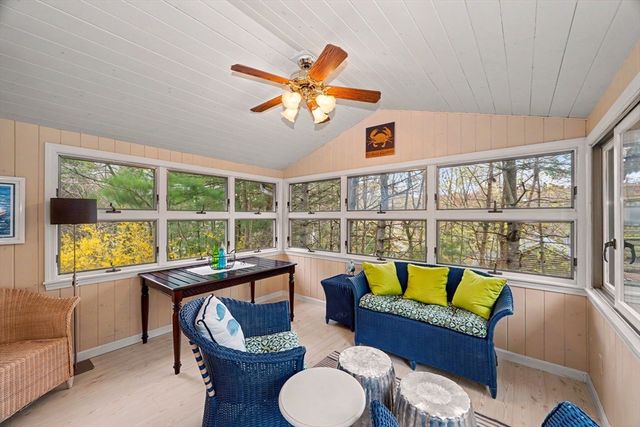 14 Lakewood Dr, Mashpee, MA 02649
