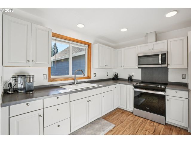 39912 Ne 44TH St, Washougal, WA 98671