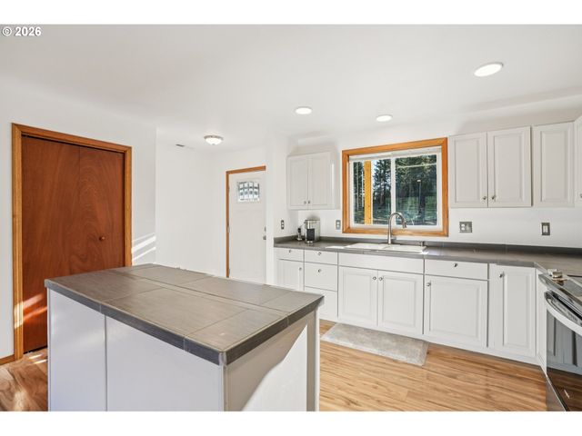 39912 Ne 44TH St, Washougal, WA 98671