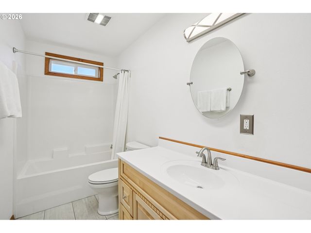 39912 Ne 44TH St, Washougal, WA 98671