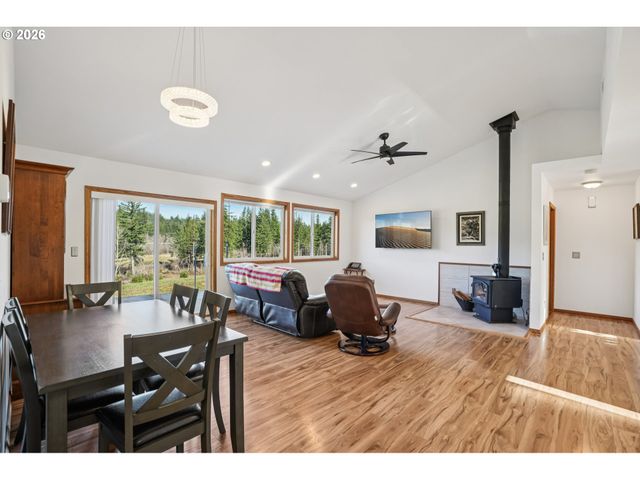 39912 Ne 44TH St, Washougal, WA 98671