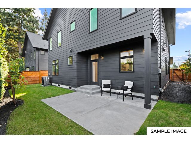10986 Se Stanley Ave, Milwaukie, OR 97222
