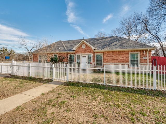 2410 Carleta Street, Dallas, TX 75253