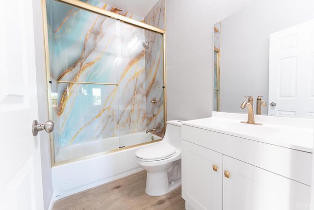 7380 14th Avenue, Hanford, CA 93230