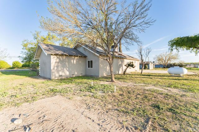 7380 14th Avenue, Hanford, CA 93230