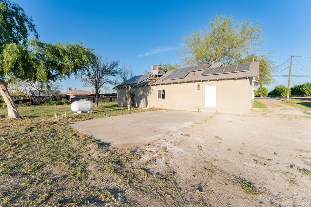 7380 14th Avenue, Hanford, CA 93230