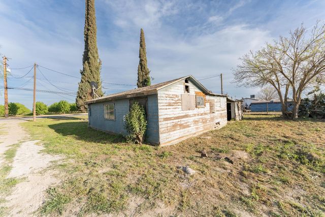 7380 14th Avenue, Hanford, CA 93230