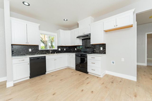 7380 14th Avenue, Hanford, CA 93230