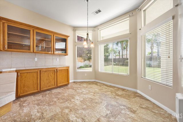 9107 Bridget Leigh Way, Bakersfield, CA 93312