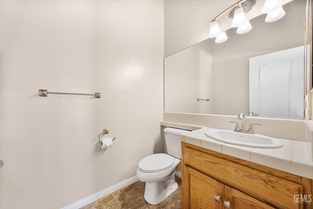 9107 Bridget Leigh Way, Bakersfield, CA 93312