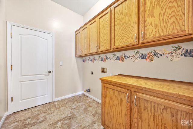 9107 Bridget Leigh Way, Bakersfield, CA 93312