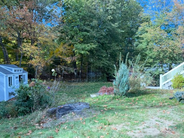 114 Chickering Rd, Dedham, MA 02026