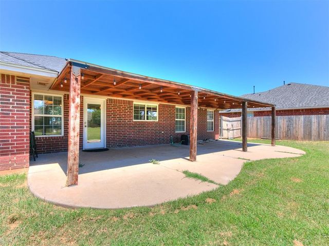 16104 Cantera Creek Drive, Edmond, OK 73013