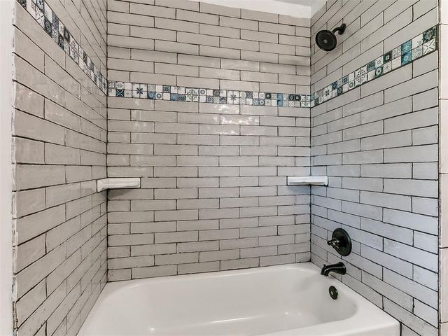 16104 Cantera Creek Drive, Edmond, OK 73013