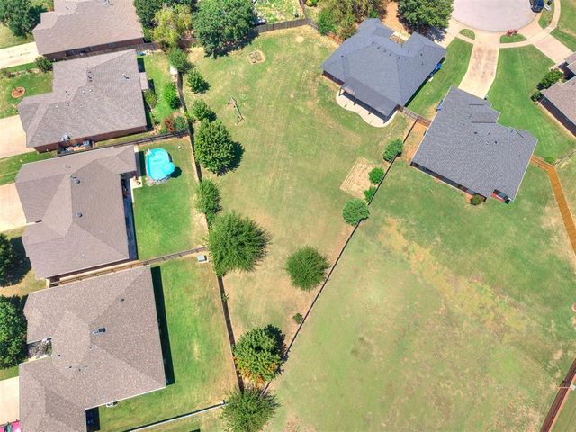 16104 Cantera Creek Drive, Edmond, OK 73013