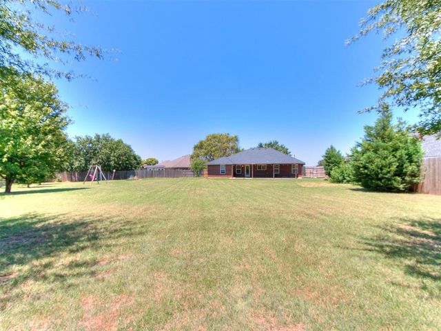 16104 Cantera Creek Drive, Edmond, OK 73013