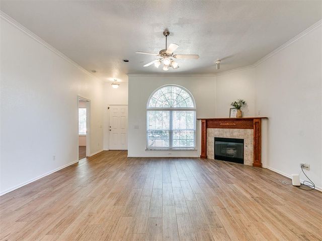16104 Cantera Creek Drive, Edmond, OK 73013