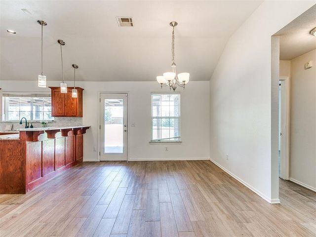 16104 Cantera Creek Drive, Edmond, OK 73013