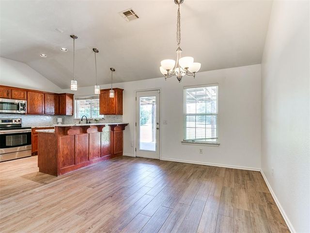 16104 Cantera Creek Drive, Edmond, OK 73013