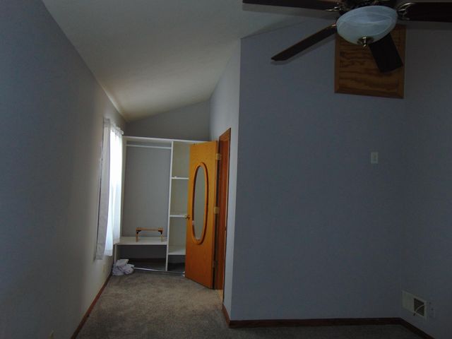 44 HURON Circle, Council Bluffs, IA 51501