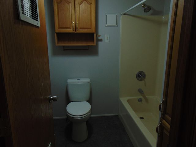 44 HURON Circle, Council Bluffs, IA 51501