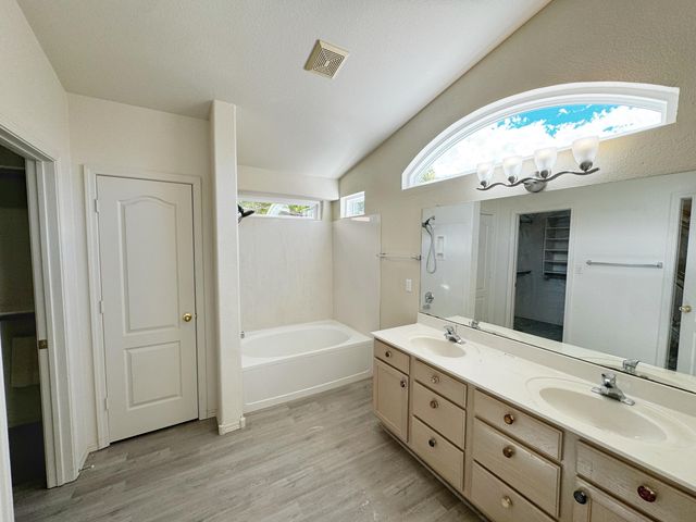 7152 Elk Creek Road NE, Albuquerque, NM 87113