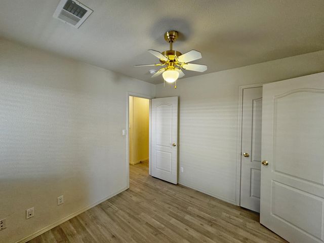 7152 Elk Creek Road NE, Albuquerque, NM 87113