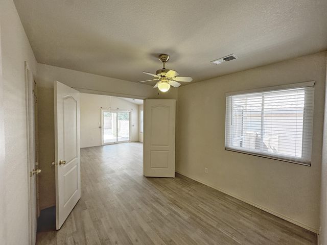 7152 Elk Creek Road NE, Albuquerque, NM 87113