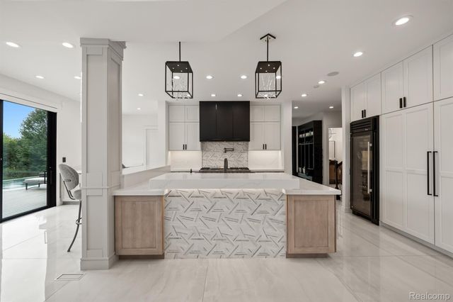 21165 Bridle Run, Novi, MI 48167