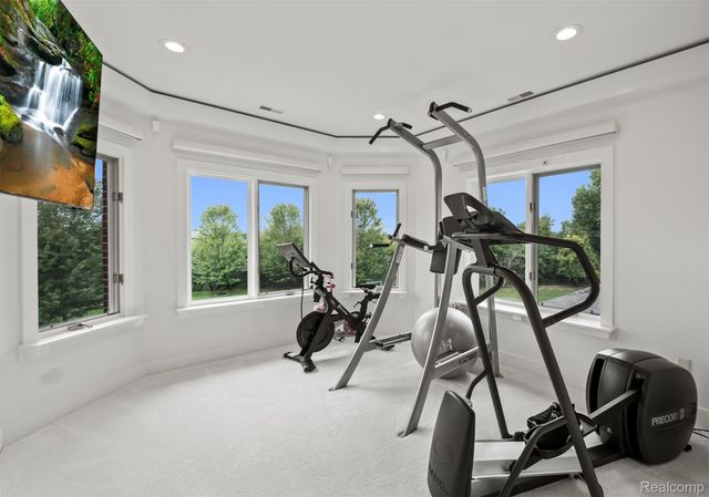 21165 Bridle Run, Novi, MI 48167