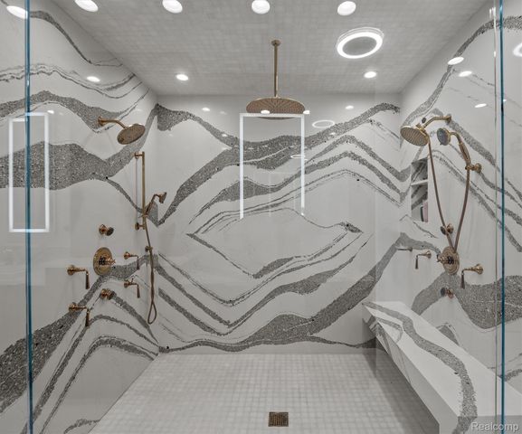 21165 Bridle Run, Novi, MI 48167