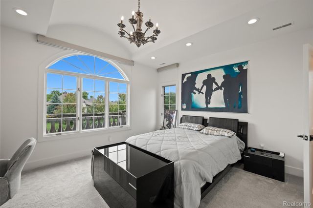 21165 Bridle Run, Novi, MI 48167