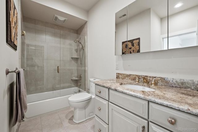 21165 Bridle Run, Novi, MI 48167